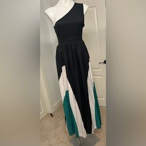 Elegant Black and White, Green Women'One shoulder Dress